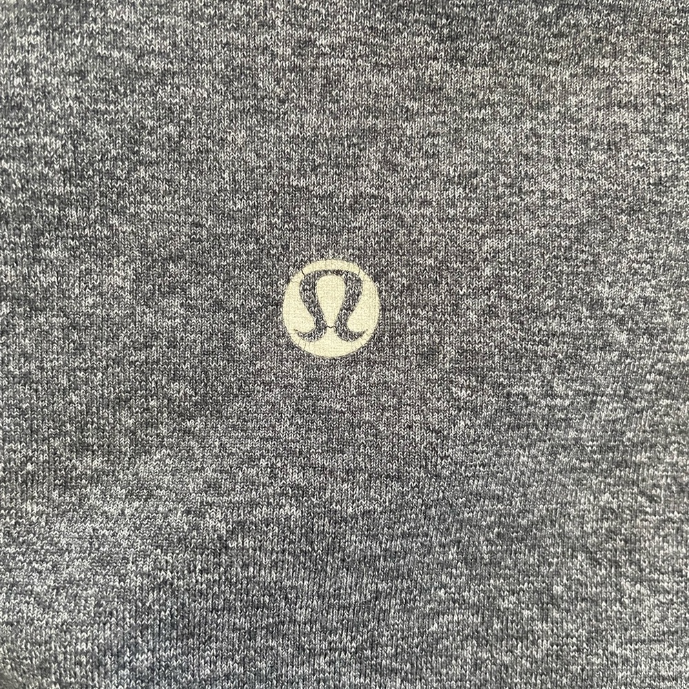 Lululemon In Stride jacket. Sz 8. - Picture 6 of 10